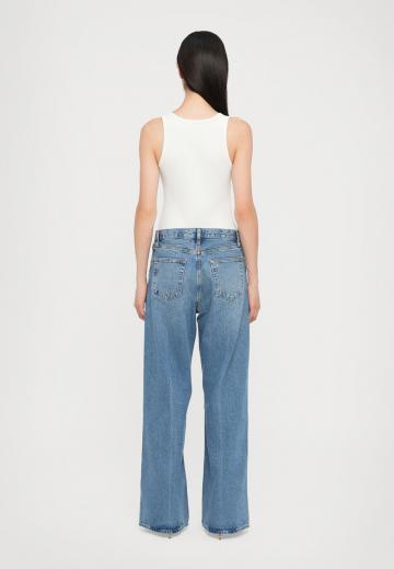 Джинсы бойфренда