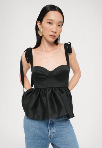 Джинсы бойфренда