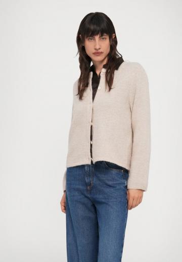 Клешеные джинсы