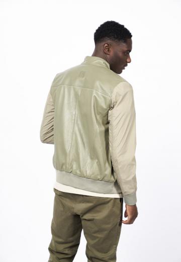 Кожаная куртка