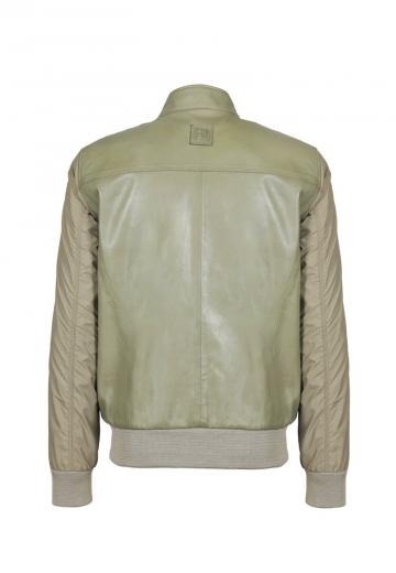 Кожаная куртка