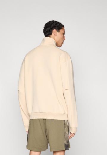 Спортивная кофта