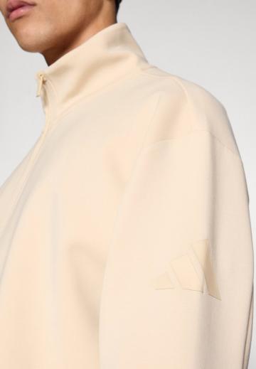 Спортивная кофта