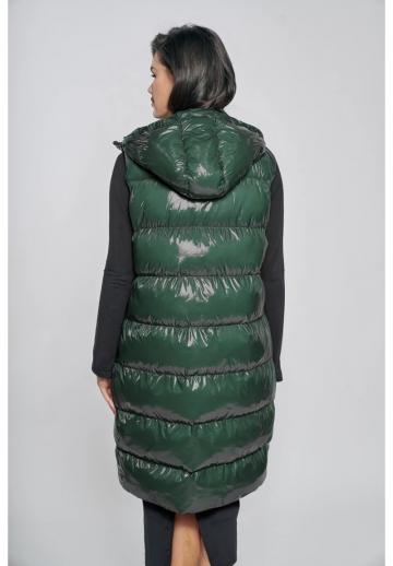 Длинный жилет