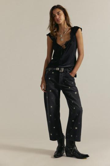 Прямые джинсы