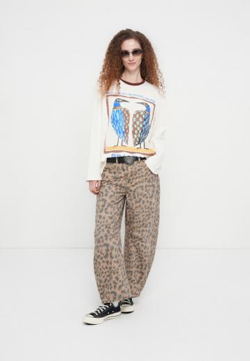 Свободные джинсы