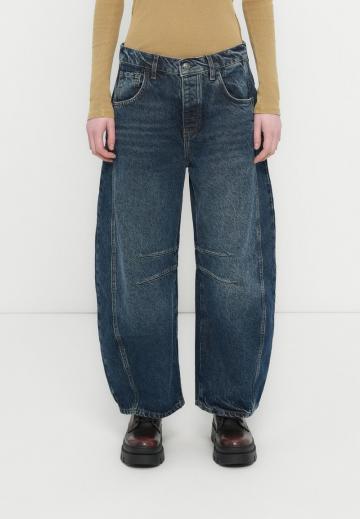 Свободные джинсы