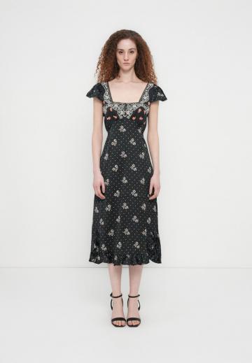 Летнее платье