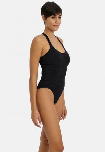 Слитный купальник