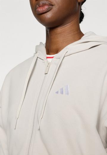 Спортивная толстовка