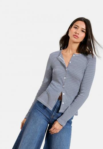 Вязаная кофта