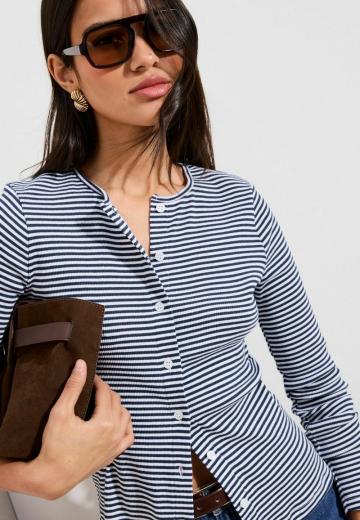 Вязаная кофта