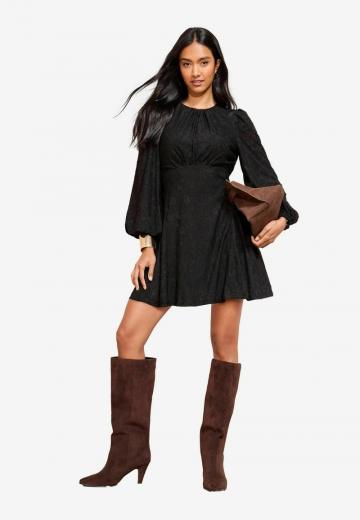 Короткое платье