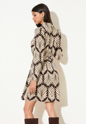 Короткое платье