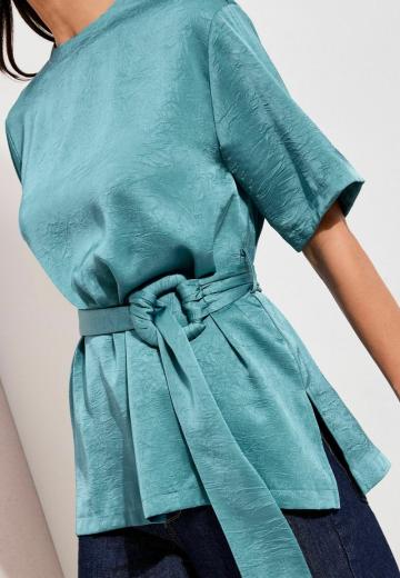 Атласная блузка