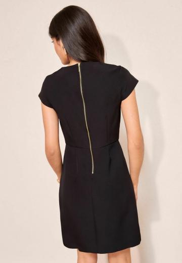 Короткое платье