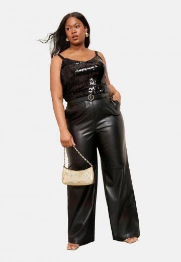 Топ на бретельках