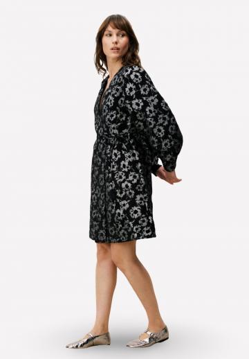 Короткое платье