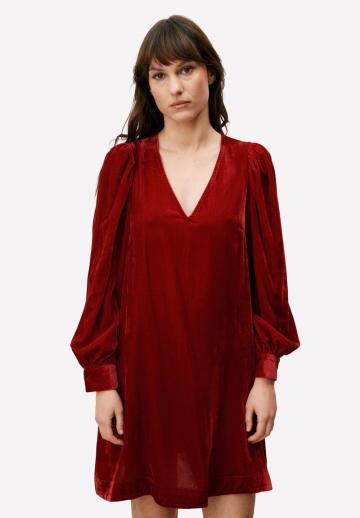 Короткое платье