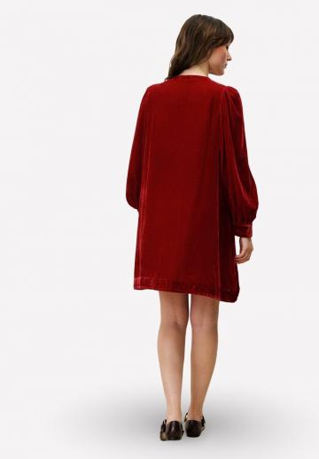 Короткое платье