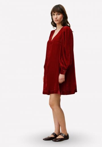 Короткое платье