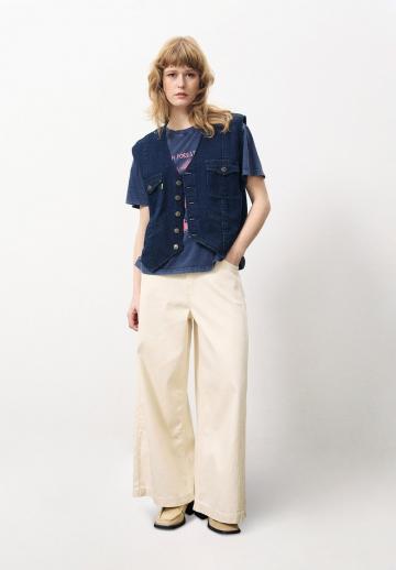 Джинсовая жилетка