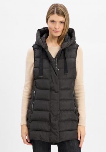 Длинный жилет