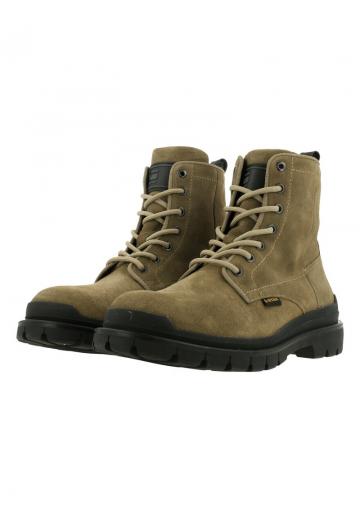 Ботинки на шнуровке