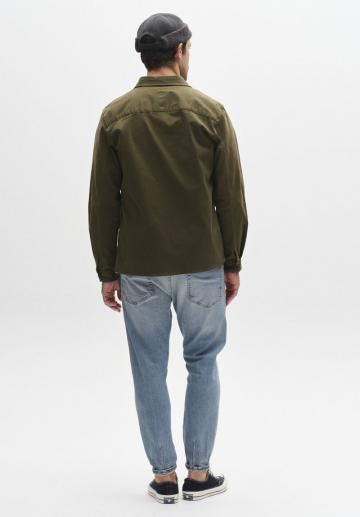 Узкие джинсы