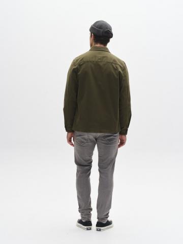 Узкие джинсы