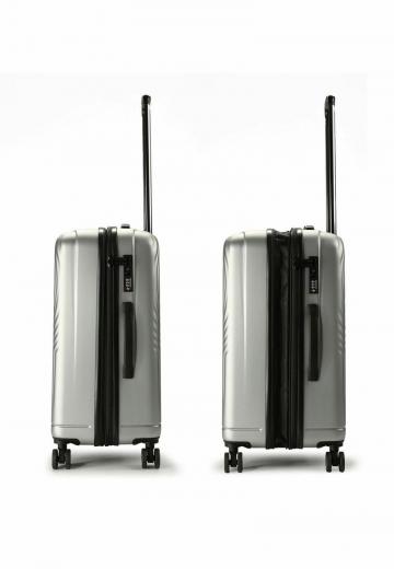 Набор чемоданов