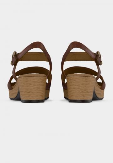 Босоножки на платформе