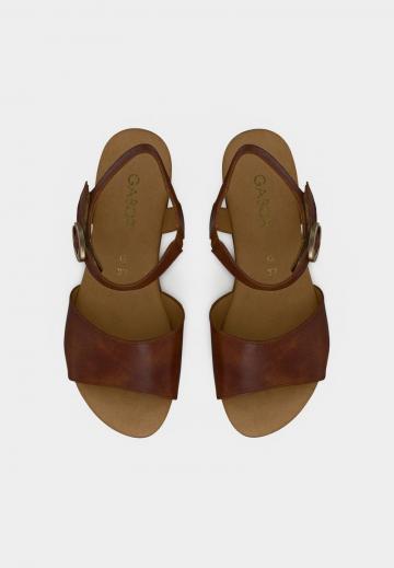 Босоножки на платформе