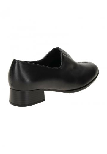 Туфли с высоким носом