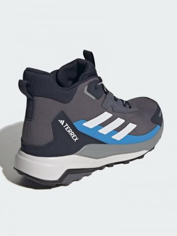 Походные ботинки