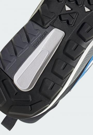 Походные ботинки