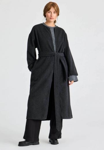 Шерстяное пальто