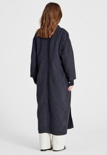 Шерстяное пальто