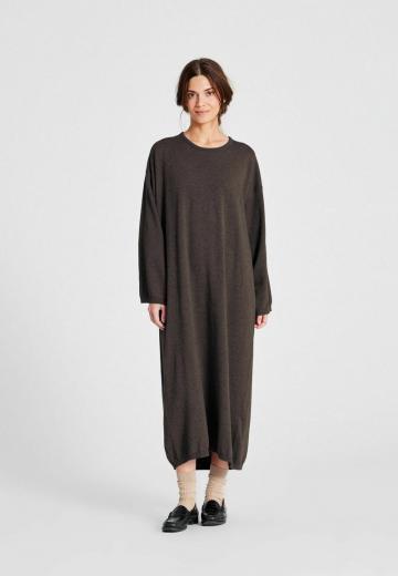 Вязаное платье