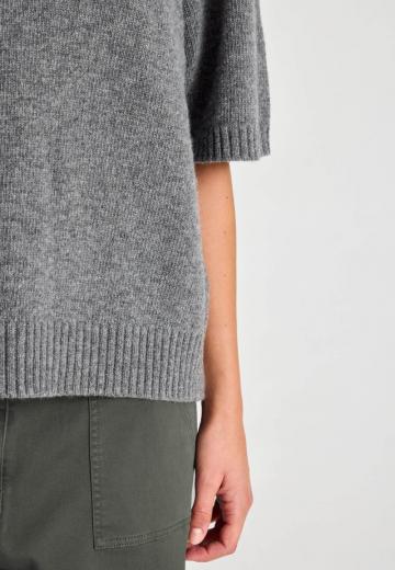 Пуловер с рукавом три четверти