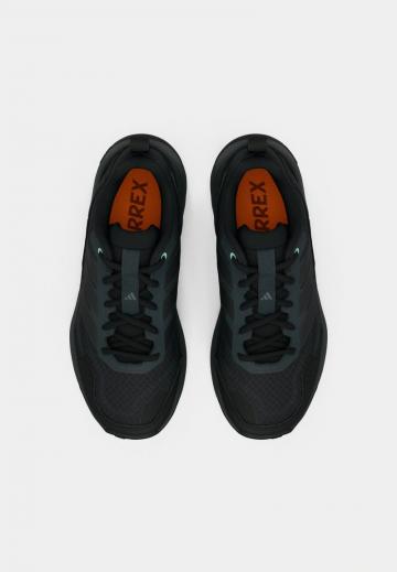 Походная обувь