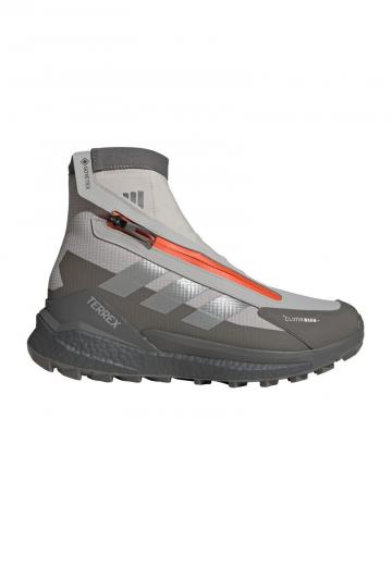 Походные ботинки