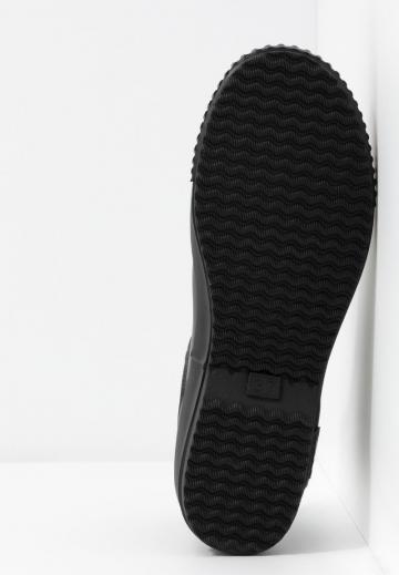 Резиновые сапоги