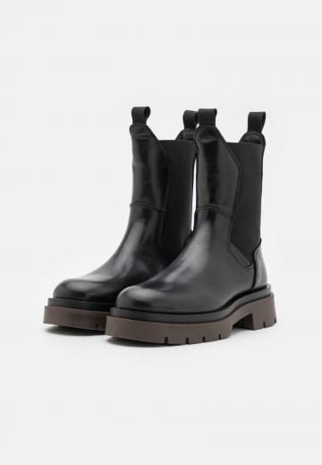 Ботинки челси