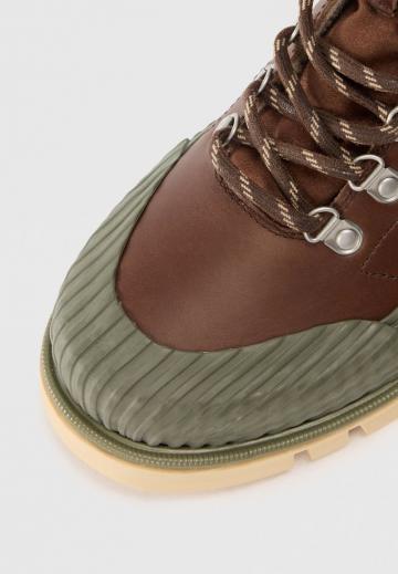 Ботинки на шнуровке