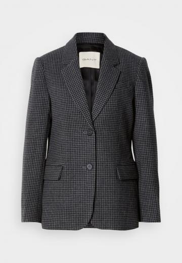 Длинный блейзер