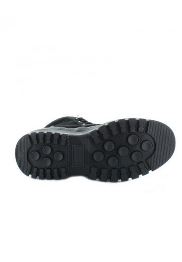 Ботинки на шнуровке