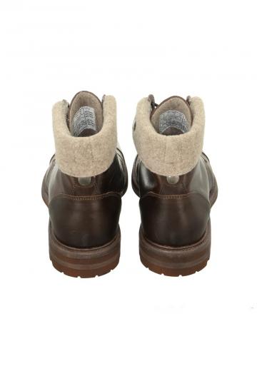 Ботинки на шнуровке