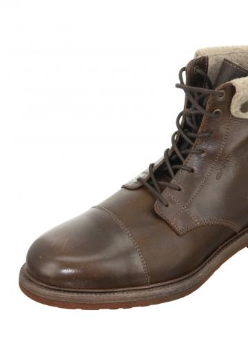 Ботинки на шнуровке