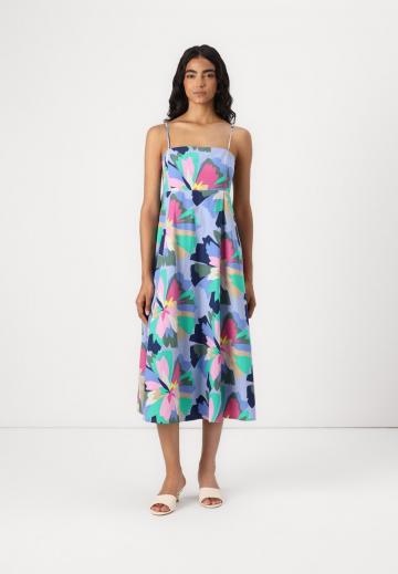 Платье без бретелек